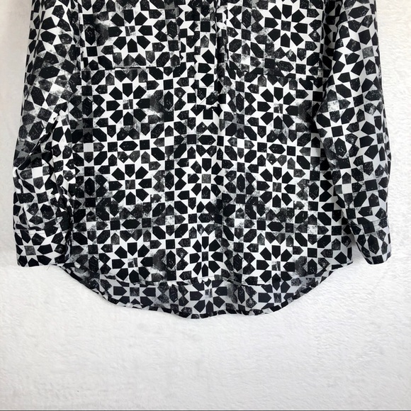 Michael Kors Black and White Long Sleeve Top - Picture 6 of 6